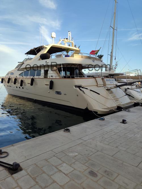 Azimut 100 Jumbo ficha tecnica
